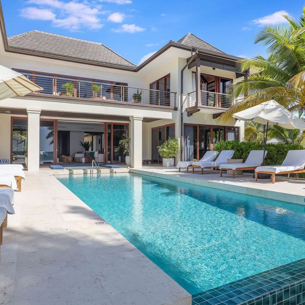 Real estate photography in the Cayman Islands by Electric Media Group